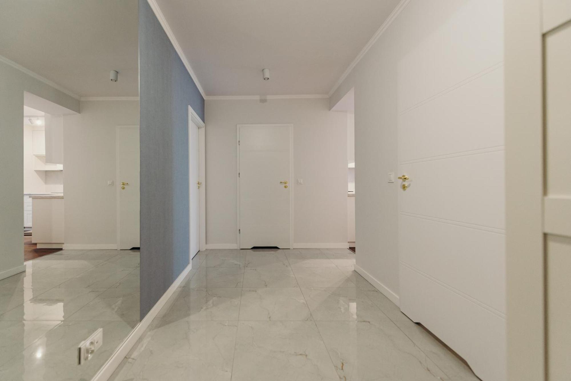 3 Bedrooms Premium Bella Blue For 8 Guests With Ac And Free Out Side Parking Rzeszow Ngoại thất bức ảnh